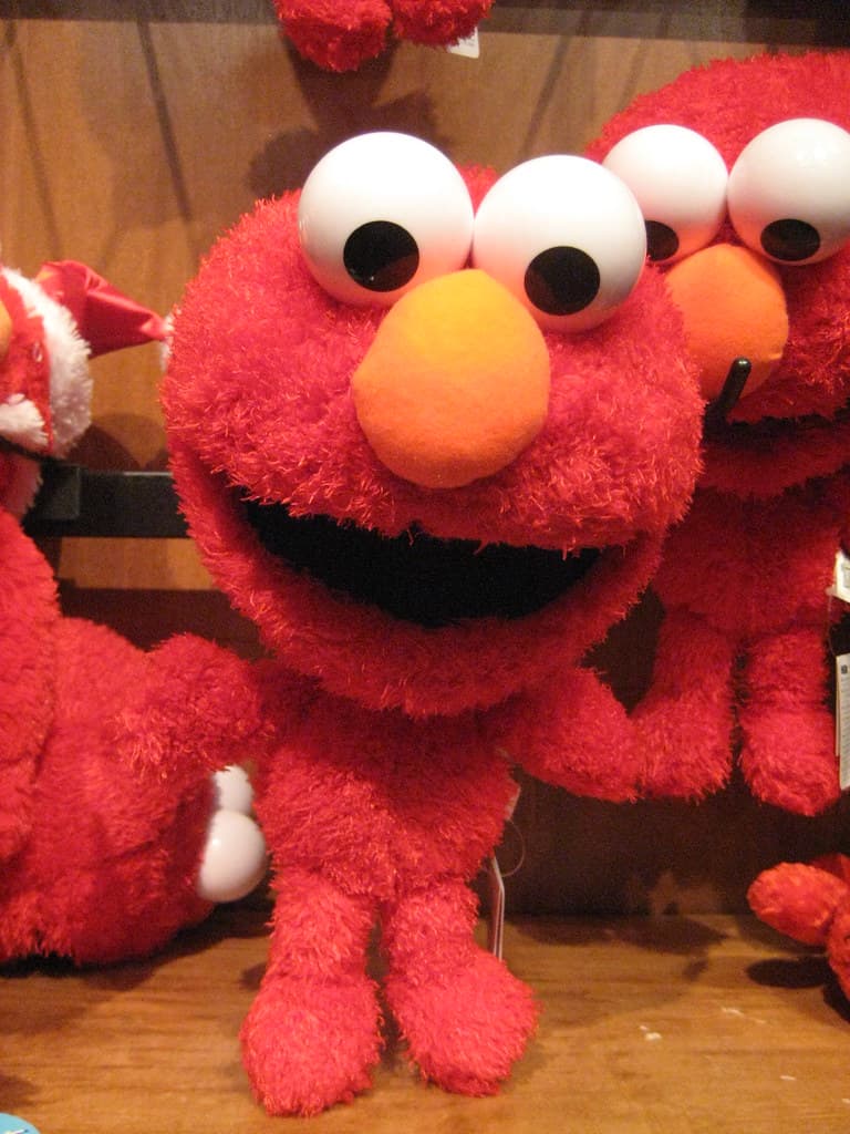 Elmo Skips Neutrality, Goes All In for Team USA After Knicks Fiasco