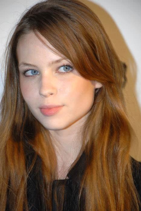 Daveigh Chase, English Voice of Spirited Away's Chihiro, Dies at 35