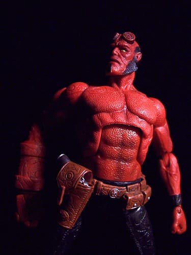 Hellboy in Love: Obsidian #1 Dives Headfirst into Ancient Mysteries and Skinny-Dipping
