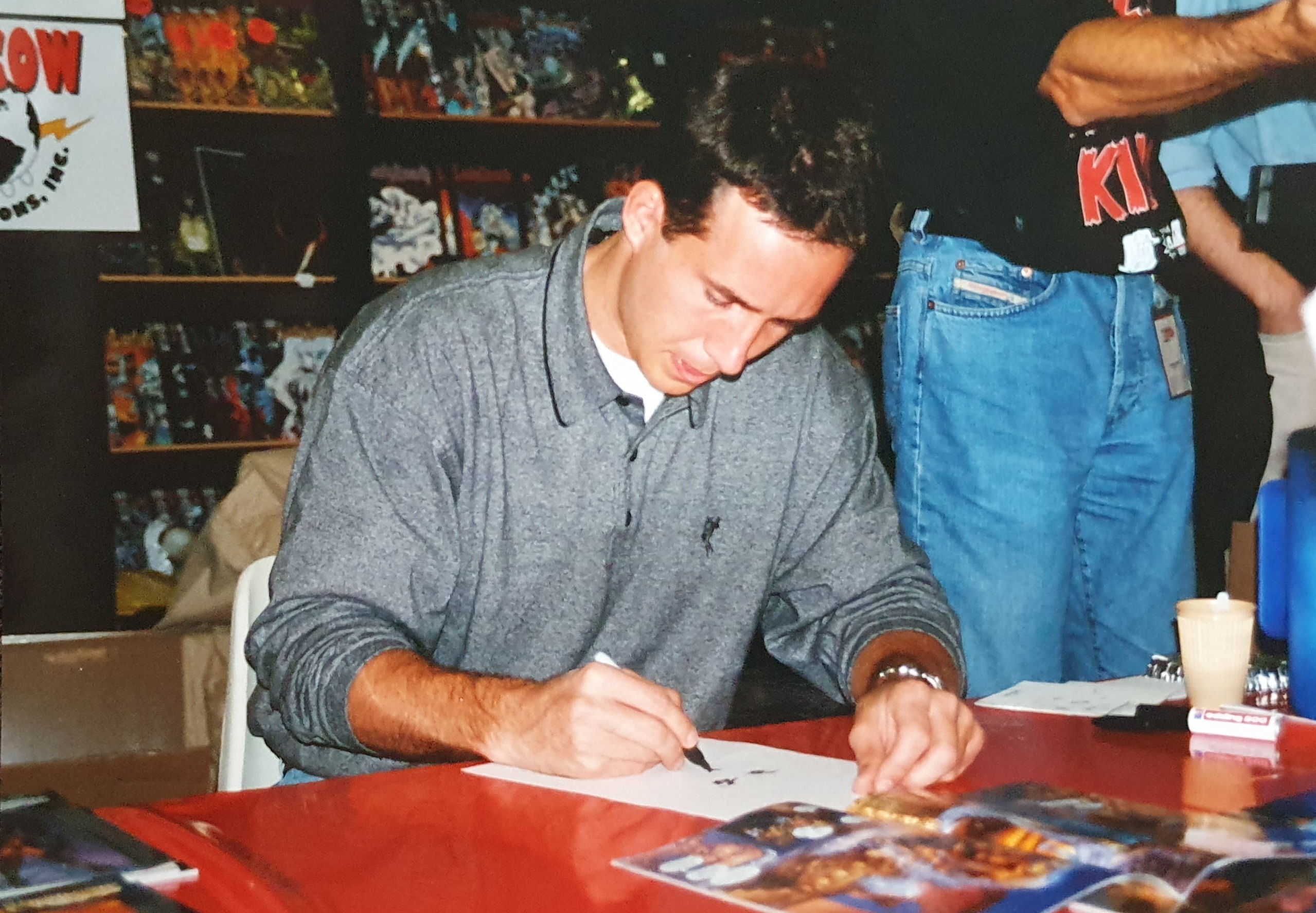 Michael Turner's Iconic DC Artwork Gets Definitive Collection on Kickstarter